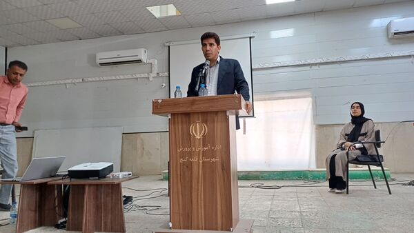 درخشش دانش‌آموزان نخبه قلعه‌گنج در جشن تقدیر کانون قلم‌چی