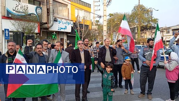 تجمع مردم شهرستان نور در حمایت از عملیات وعده صادق