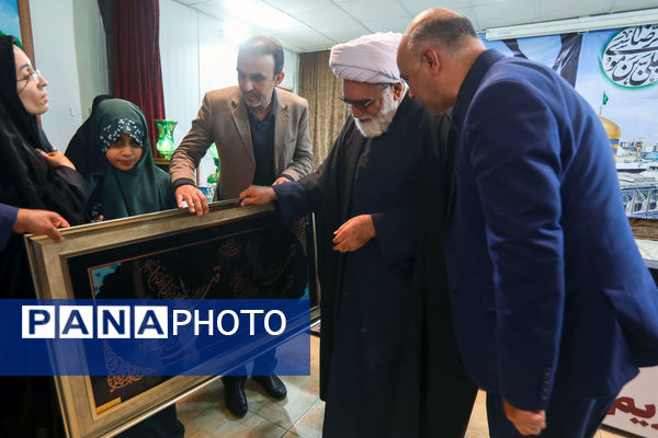 حضور تولیت آستان قدس رضوی در جمع دانش‌آموزان با آسیب بینایی مشهد