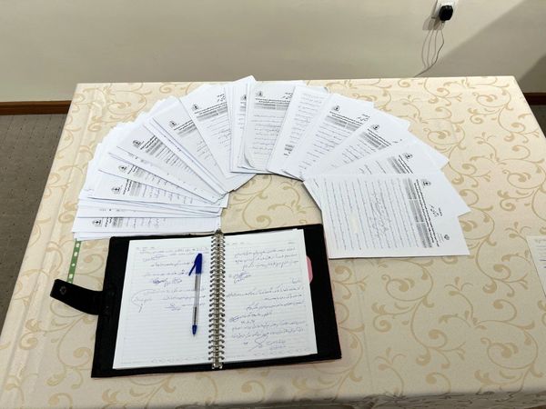 نمایشگاه پرسش مهر مدرسه قدسیه تبریز 