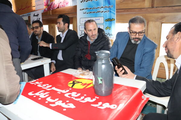میز خدمت در بخش بندپی شرقی به‌مناسبت دهه فجر