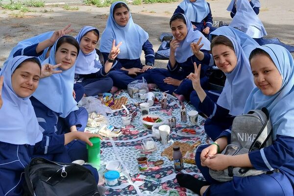 برگزاری اردو درون مدرسه‌ای در بهارستان ۲