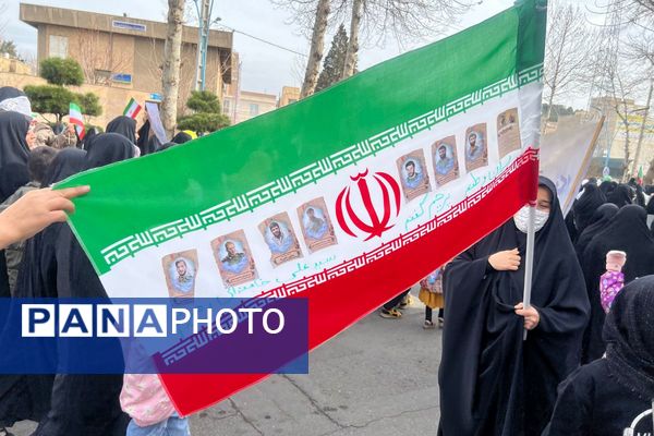 شور انقلابی در پیشوا، همه یکصدا برای ایران در 22 بهمن