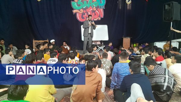 کلاس آموزش سواد رسانه در اعتکاف دانش‌آموزی سه روز در بهشت نیشابور