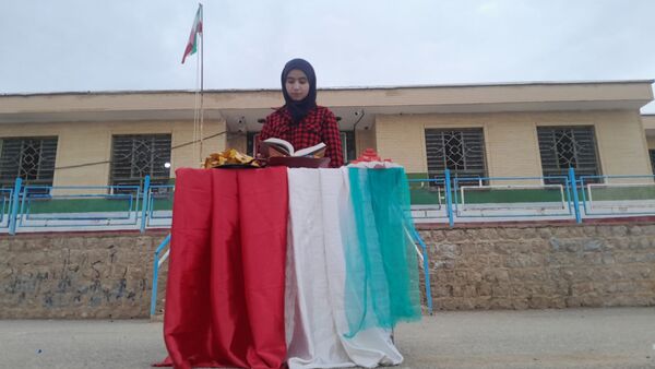 جشن دهه فجر و نیمه شعبان در دبیرستان سبحان و مائده شلیل