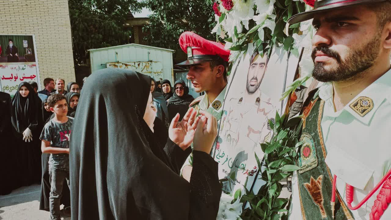 تشییع پیکر پاک شهید مدافع وطن احسان فرخیانی در یاسوج