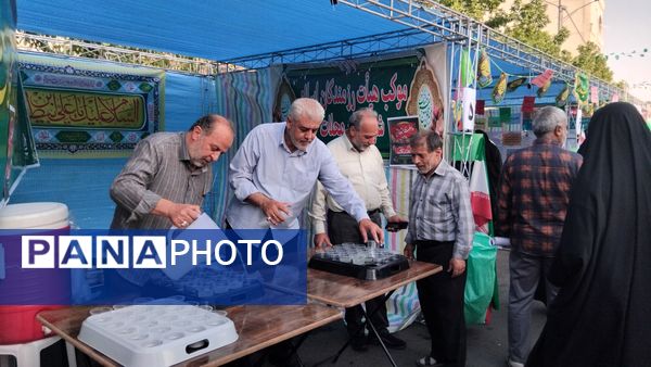 حضور پرشور محلاتی‌ها در غدیر حماسی