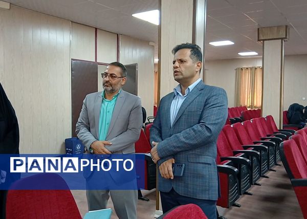 برگزاری دوره توانمند سازی مربیان پرورشی شهرستان ملارد 