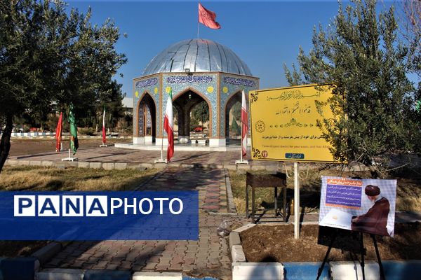 تجلیل از خادمان و فرهنگ‌یاران نماز در قم