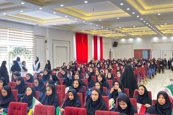 جشن جوانه ها در دبیرستان علامه حلی بیرجند