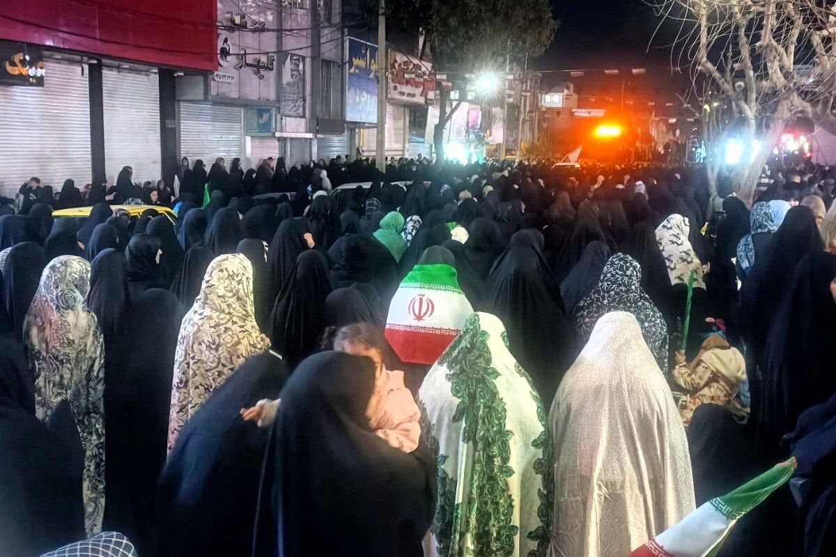 اقامه نماز استغاثه به امام زمان(عج) در شهرستان ملارد