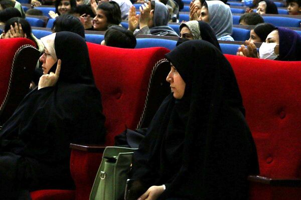 برگزاری جشن میلاد حضرت زهرا(س) در فرهنگسرای بعثت شهرداری صفادشت