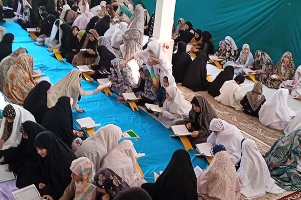 اعتکاف خواهران در مصلای مسجدالنبی کوهنانی؛ هم‌نشینی عبادت، آرامش و همدلی