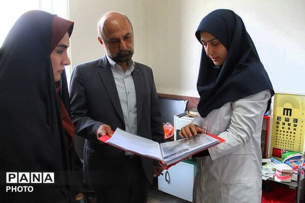 بازدید رئیس اداره آموزش و پرورش جوادآباد از مراکز بهداشتی