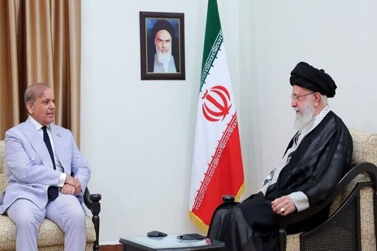 دیدار نخست‌وزیر پاکستان با رهبر معظم انقلاب