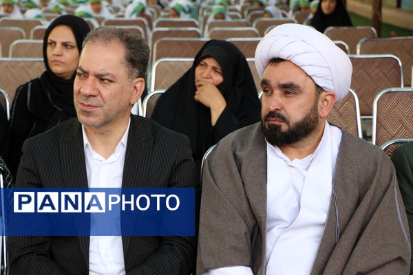 برگزاری یادواره شهدای منا و جنگ ۱۲ روزه در مدرسه شاهد نیک اندیشان