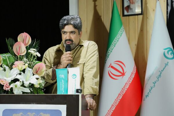 مراسم بزرگداشت ایرج افشار در دانشگاه امام‌جواد(ع) یزد