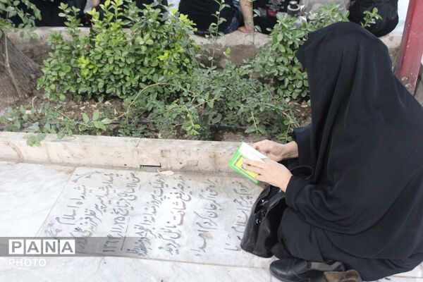 هم‌نوایی خانواده‌های شهدا با کاروان اسرای کربلا