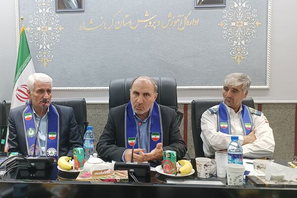 نشست هم‌اندیشی پیشکسوتان سازمان دانش‌آموزی استان کرمانشاه