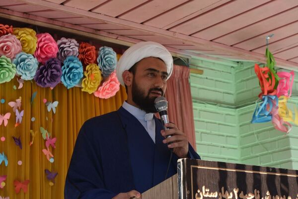 جشن عاطفه‌ها؛ لبریز از مهربانی در دبستان دخترانه قدر بهارستان ۲