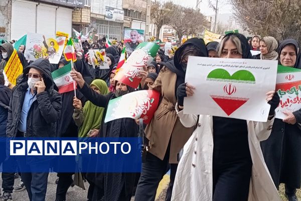 راهپیمایی باشکوه ۲۲ بهمن در اسلام‌آباد غرب