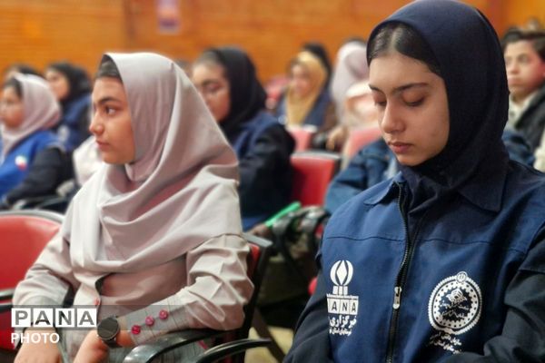 تبیین اهمیت رسانه در تربیت