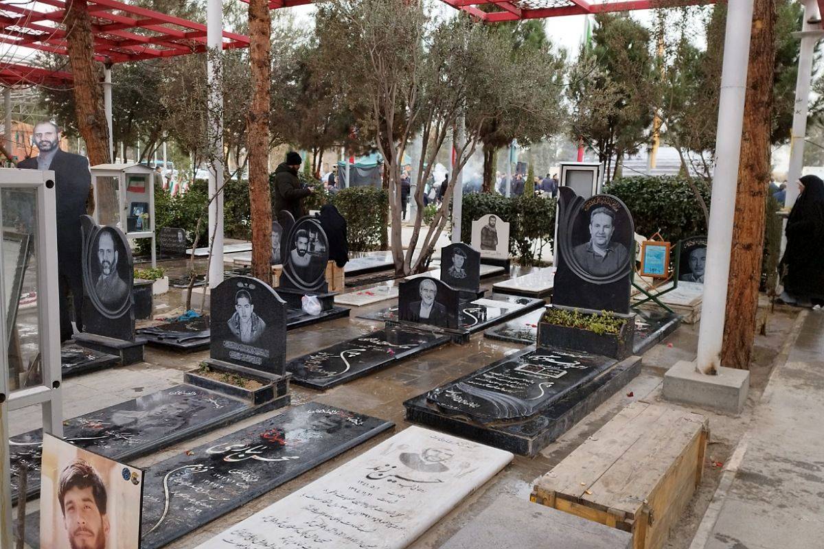 تجدید عهد با پدران آسمانی ایران