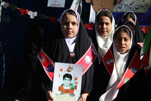گذری بر ۱۳ آبان نیشابور 