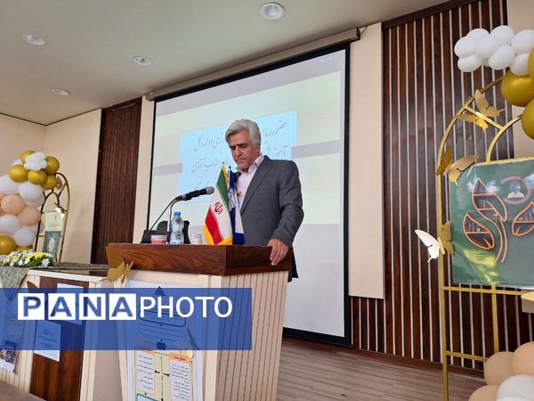 آیین تودیع و تکریم معاون سابق آموزش ابتدایی ناحیه ۶