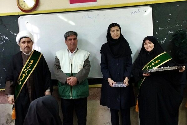 مراسم چهارشنبه‌ امام‌ رضایی در بهارستا‌ن دو
