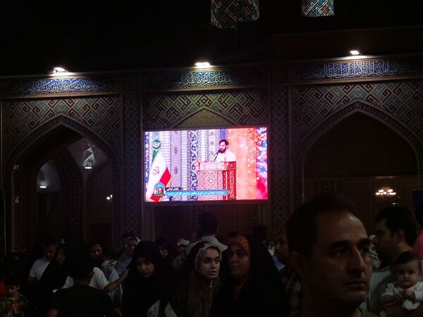 شکوه و سرور در بارگاه منور رضوی در شب ولادت پیامبر اعظم(ص)