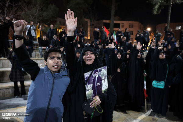 مراسم عزاداری در سوگ رهبر شهید انقلاب