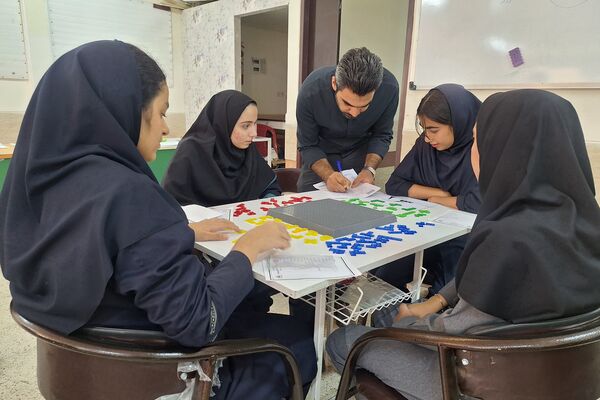 مسابقات بازی‌های فکری رویش دختران مرحله استانی در شیراز