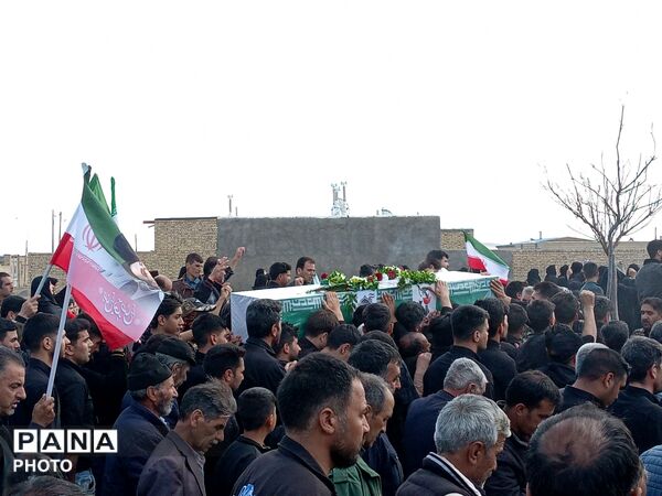 مراسم تشیع پیکر مطهر شهید علی اکبر خوافی در میان‌جلگه روستای سالاری 