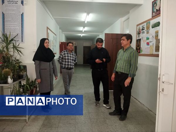 بازدید مسئولان اداره آموزش و پرورش خلیل‌آباد از پروژه‌های مهر 