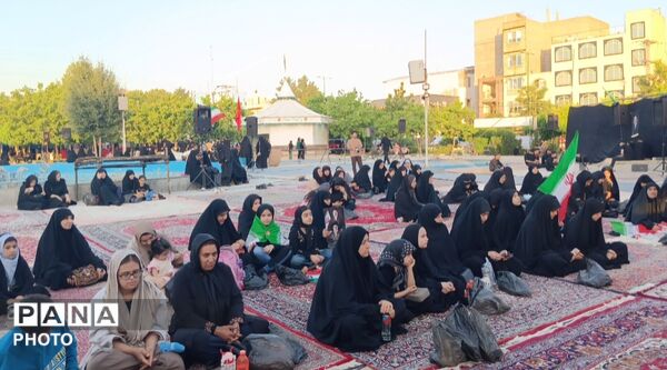 همایش بانوان حسینی در نهاوند