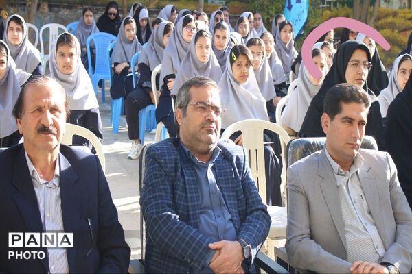 جشن عاطفه‌ها؛ تمرین مهربانی در مدارس اسفراین