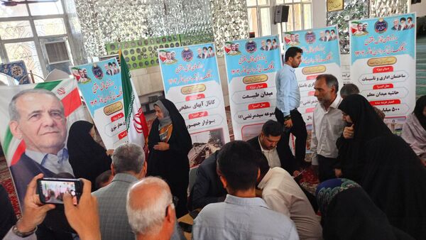 مسئولین کاشمر پای درد و دل مردم نشستند