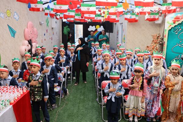 غنچه های بهارستانی آغاز سال تحصیلی را جشن گرفتند
