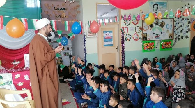 میلاد امام زمان (عج) در دبستان شهید جلالی شهر دیباج
