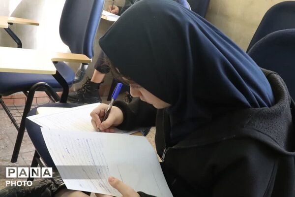 طنین چهل و چهارمین شور رقابت قرآنی در قلب‌های دانش‌آموزان قرچکی