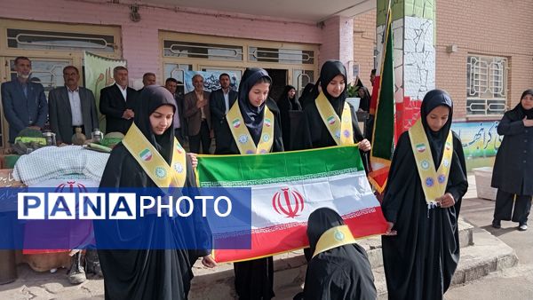 برگزاری جشن جوانه‌ ها در مدرسه حضرت سکینه (س)