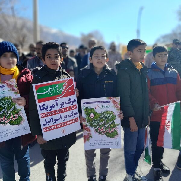 حضور پرشکوه مردم غیور منطقه گندمان در راهپیمایی 22 بهمن