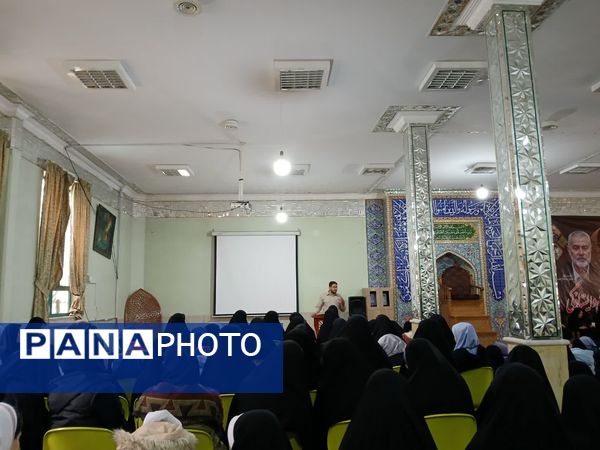 برگزاری جلسه توجیهی هیات‌های دانش‌آموزی دختران آموزش و پرورش ناحیه۶ مشهد