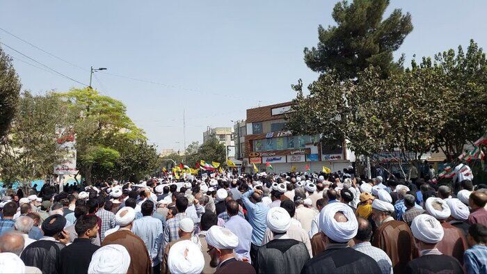 استمرار راهپیمایی جمعه خشم در قم
