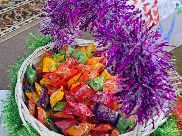 طلیعه فجر و شعبانیه در دبستان آزادی