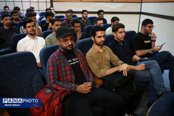 آیین استقبال از نو دانشجو معلمان دانشگاه تربیت دبیر شهید رجایی