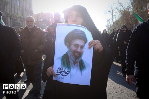 بیعت مردم تهران با سومین رهبر انقلاب