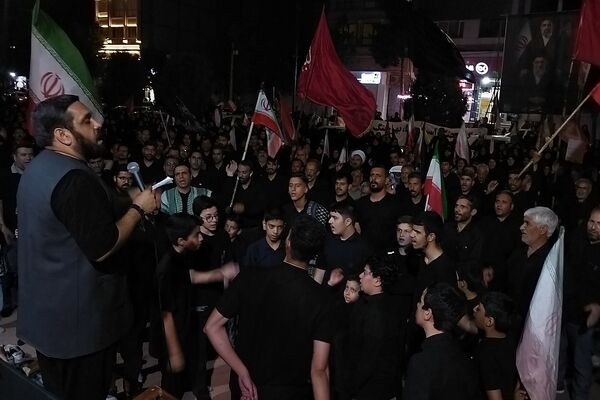 شب تاسوعا در بلوار فضل نیشابور 
