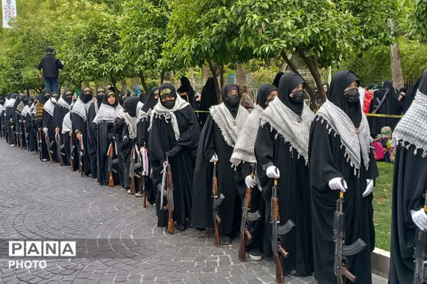 اجتماع دختران جان فدای ایران در شیراز